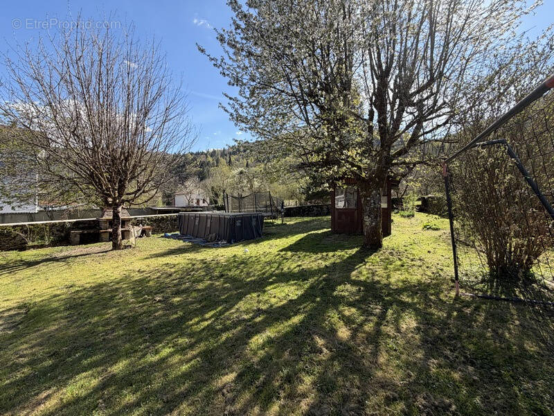 Maison à VAUX-LES-SAINT-CLAUDE