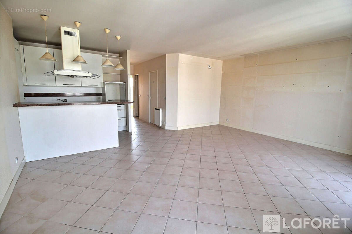 Appartement La Garenne Colombes 3 pièce(s) 60 m2 - photo 5