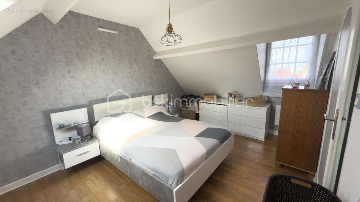 Maison à SAINT-QUENTIN