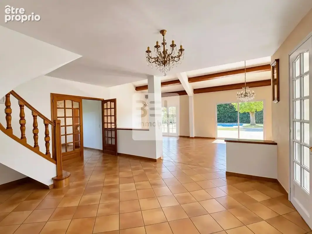 Belle Villa sur grand terrain de 2000 m2 avec piscine à Pont-Saint-Esprit - photo 9