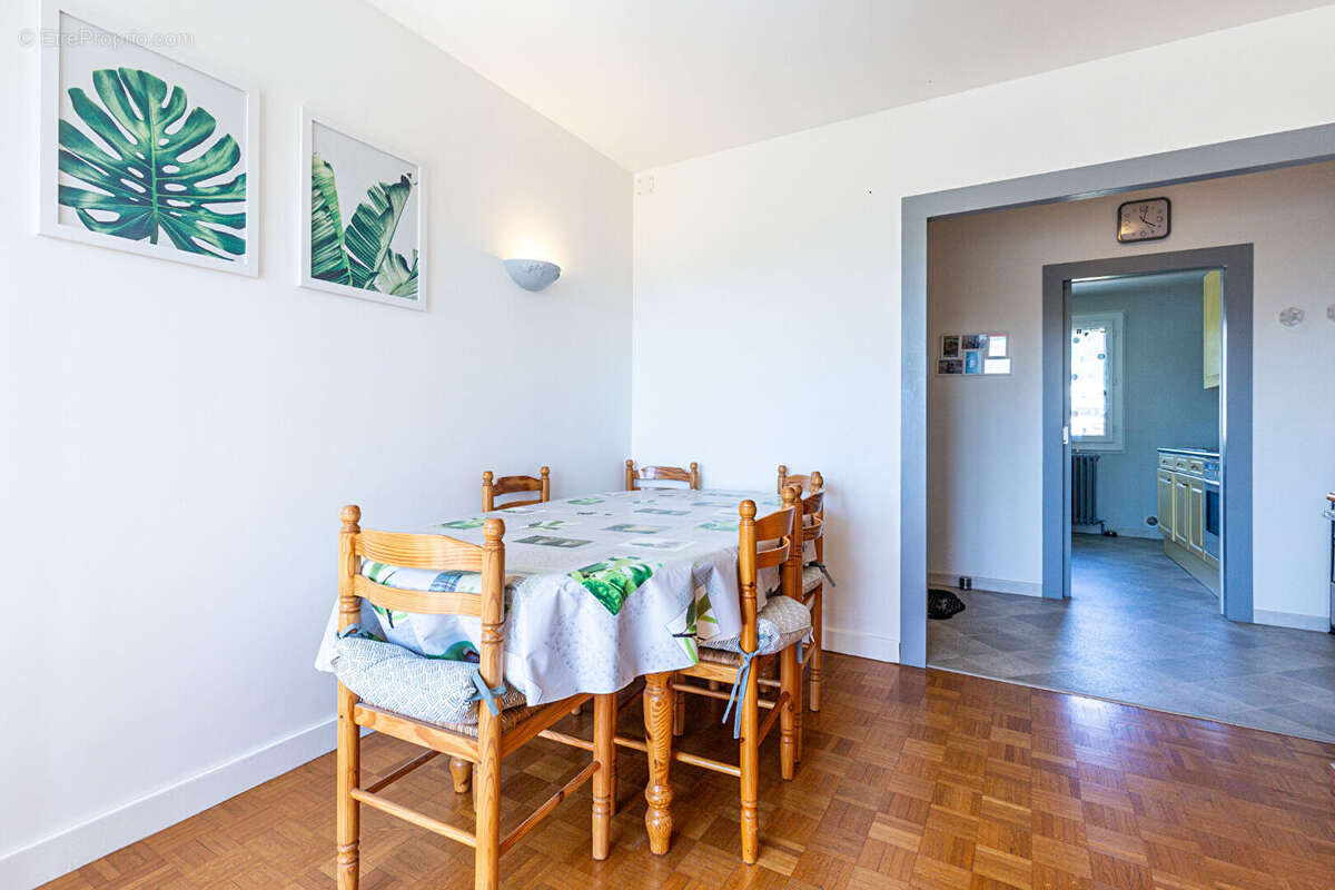 Agence immobiliere laforet - exclusivite - "fusain" - annecy le vieux / albigny - appartement t3 de 56.45m² - balcon - cave - de - photo 4