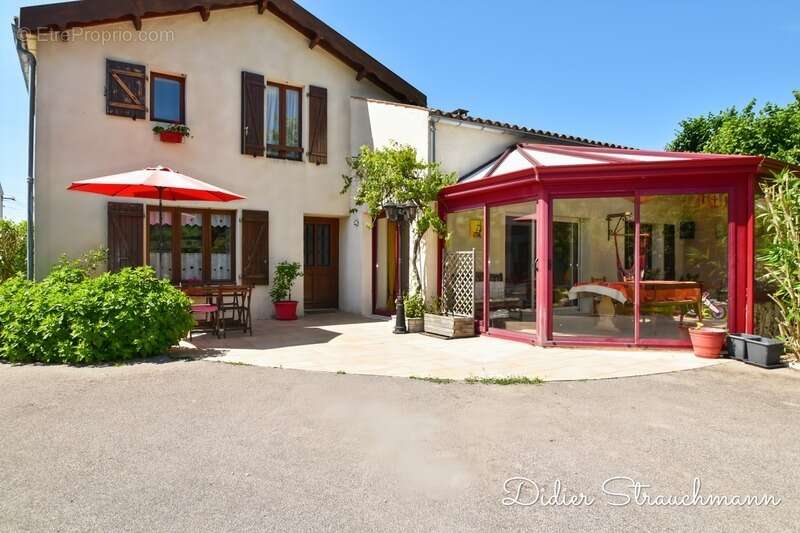 Maison à AIGREFEUILLE-D&#039;AUNIS