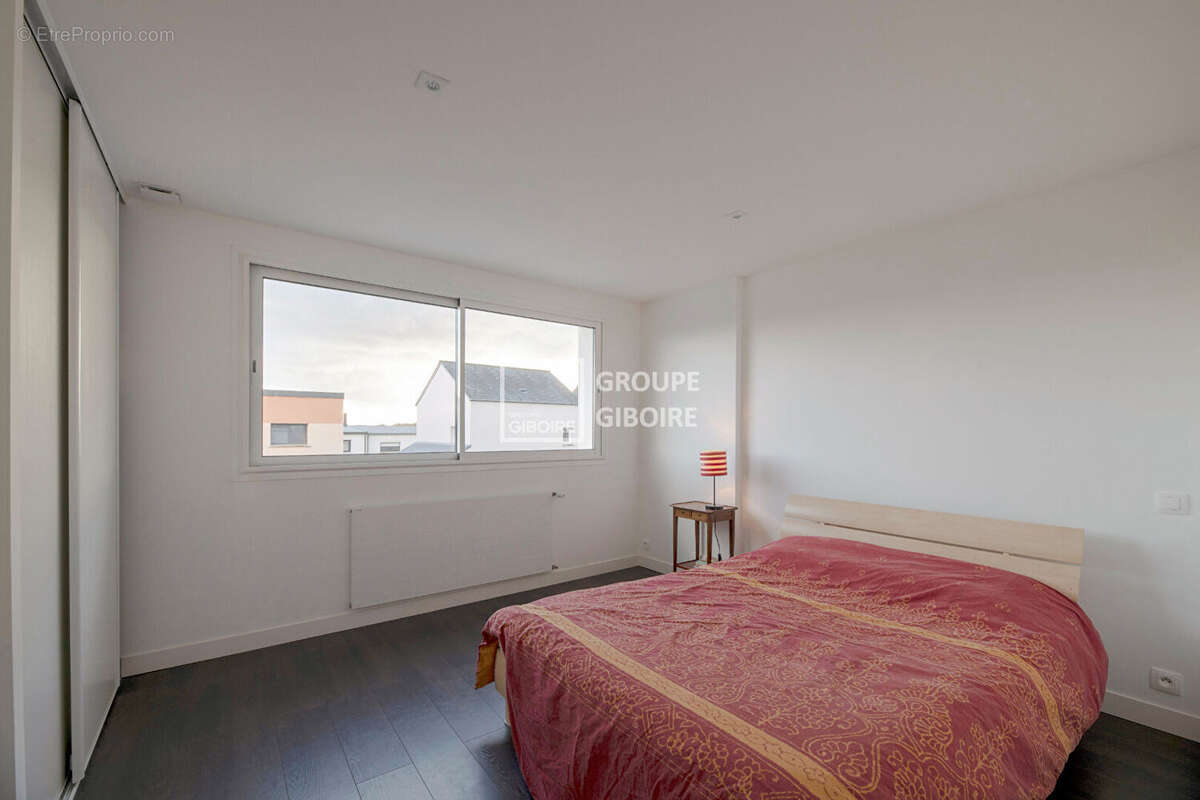 Maison à MONTGERMONT