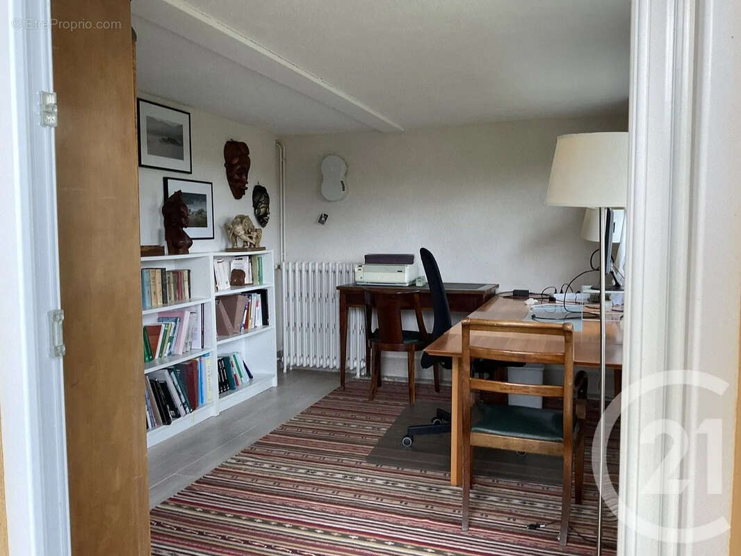 Maison à LORMES