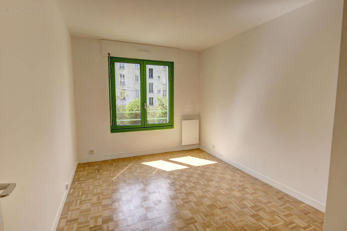 4 pieces 112,64m2, 3 chambres face au bois de vincennes dans un immeuble recent - photo 10