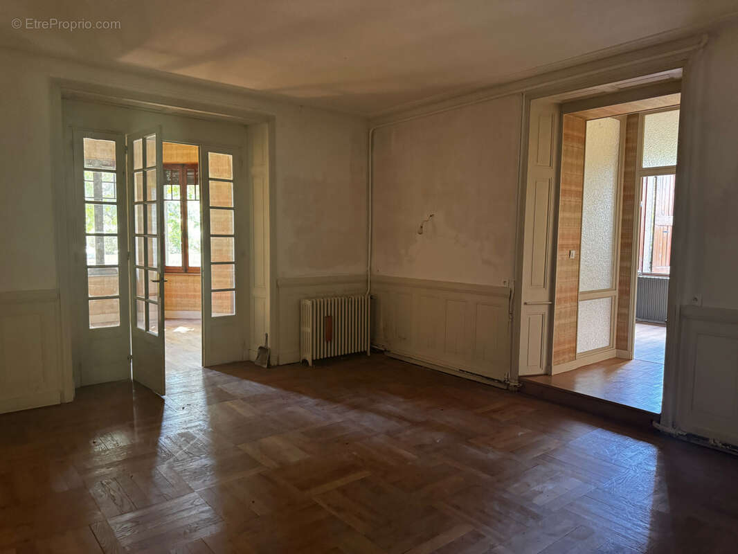 Bien de caractère à Annonay - Quartier recherché - photo 16