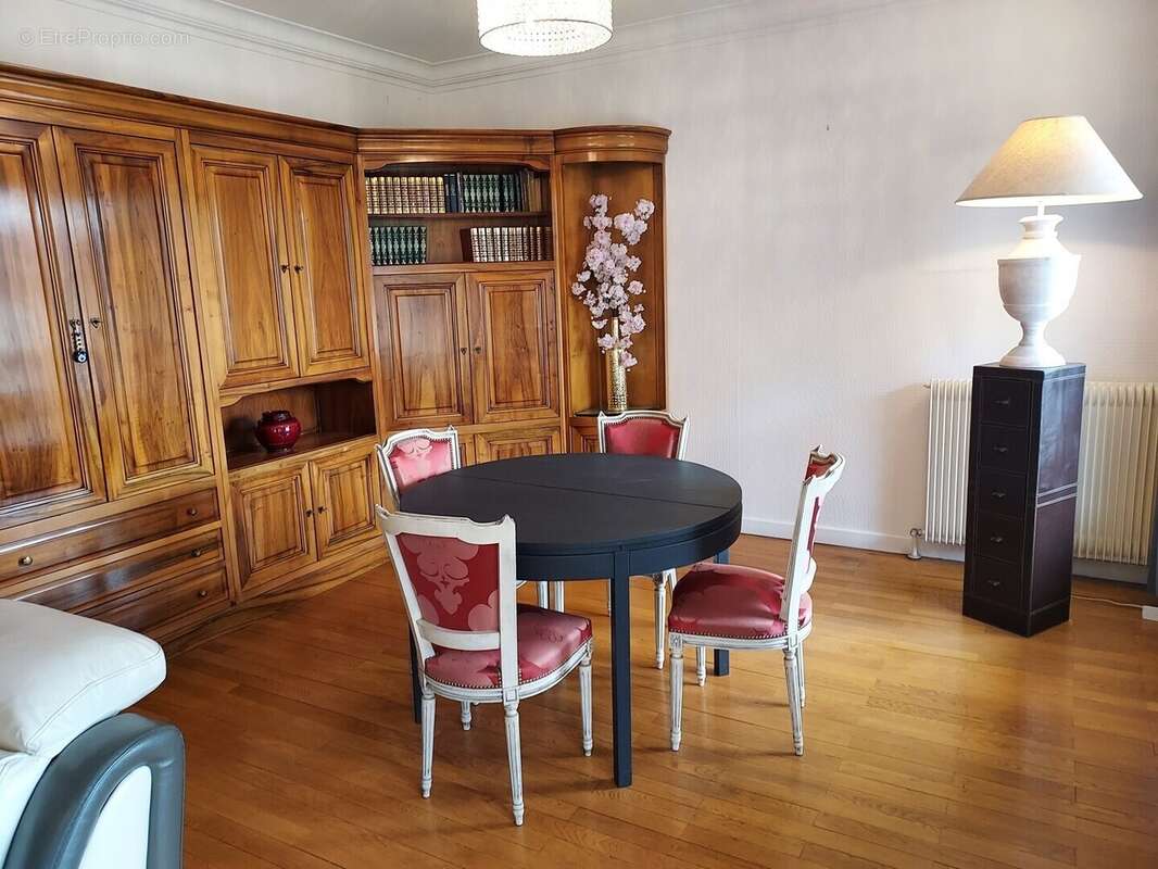 Appartement à LYON-8E