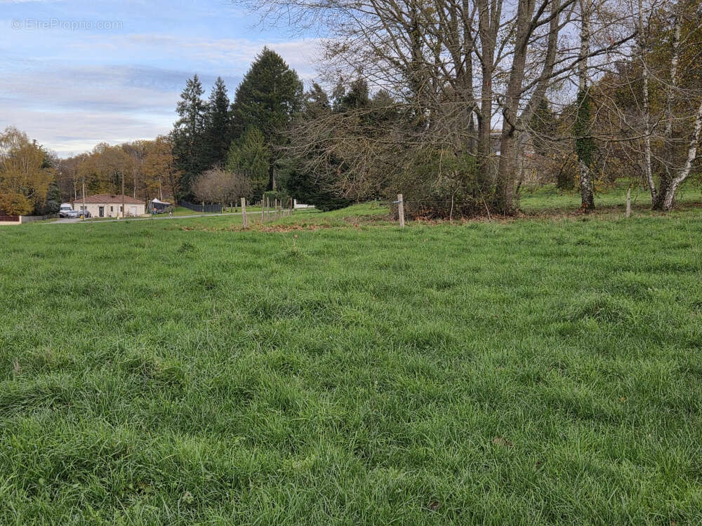 Maison à SAINT-PIERRE-DE-FURSAC