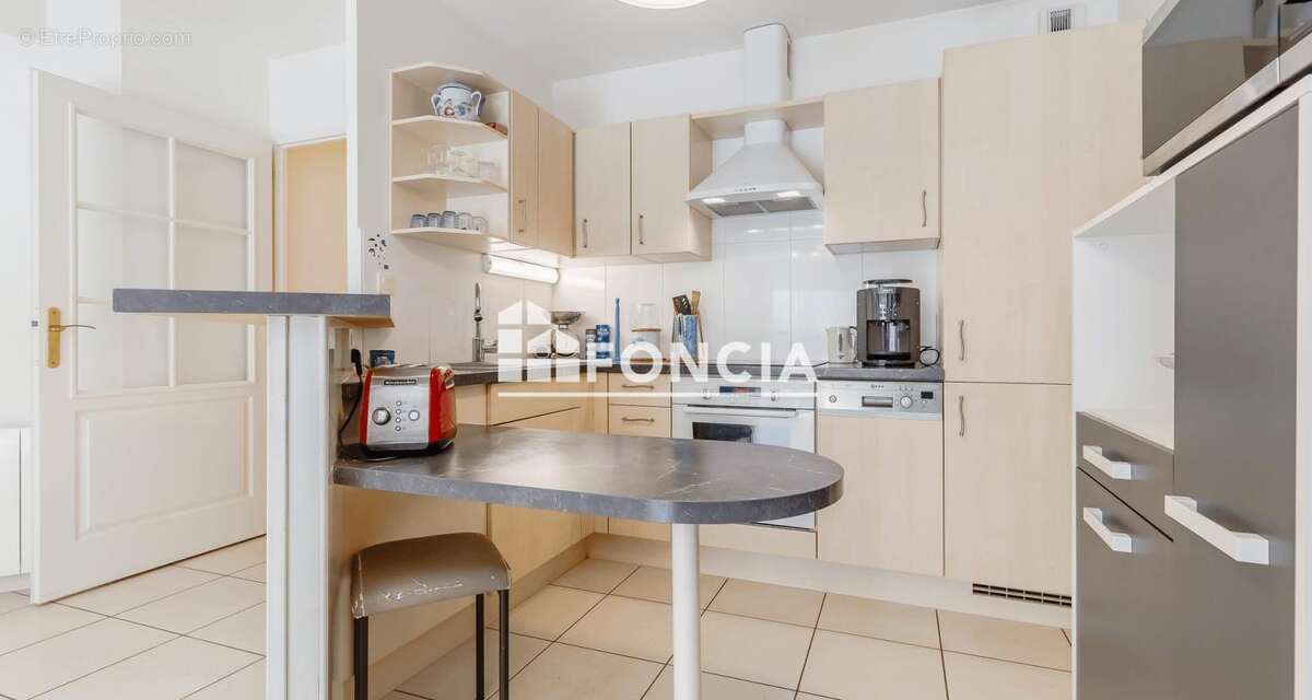 AU CENTRE DES SABLES D'OLONNE - Appartement T3 de 84m2 avec jardin et garage de 19m2 dans résidence de standing - photo 4