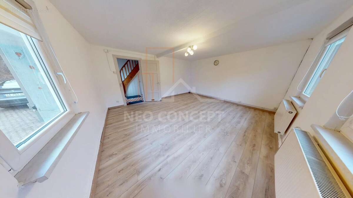 Maison à NEEWILLER-PRES-LAUTERBOURG