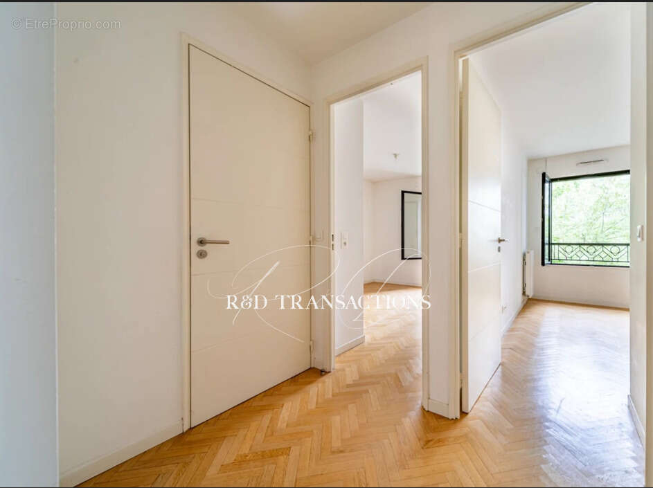 Appartement à SURESNES