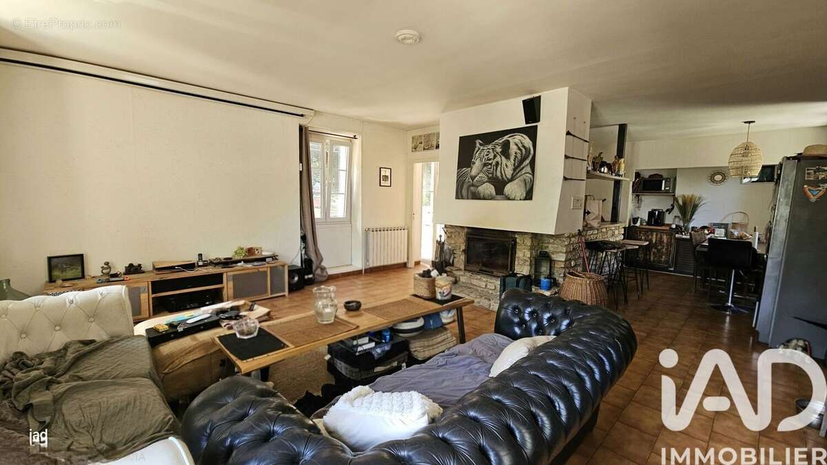 Maison 150 m² à Venejan  - photo 3