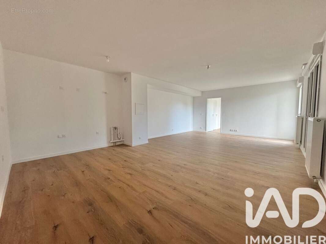 Photo 3 - Appartement à LA QUEUE-EN-BRIE