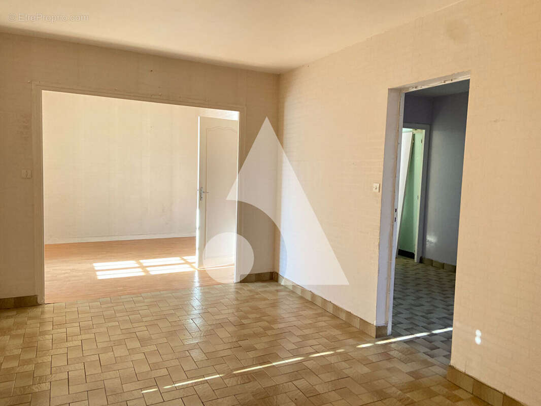 Appartement à LAMBALLE