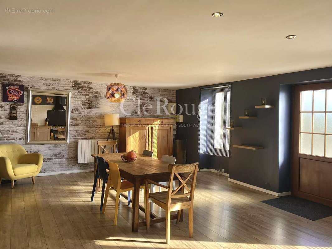 Appartement à SAUVETERRE-DE-GUYENNE