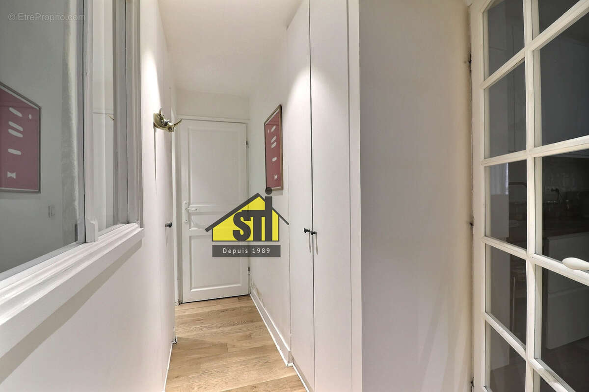 Appartement à PARIS-14E