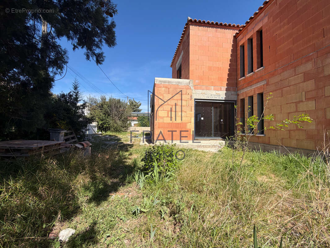 Maison à LE CRES