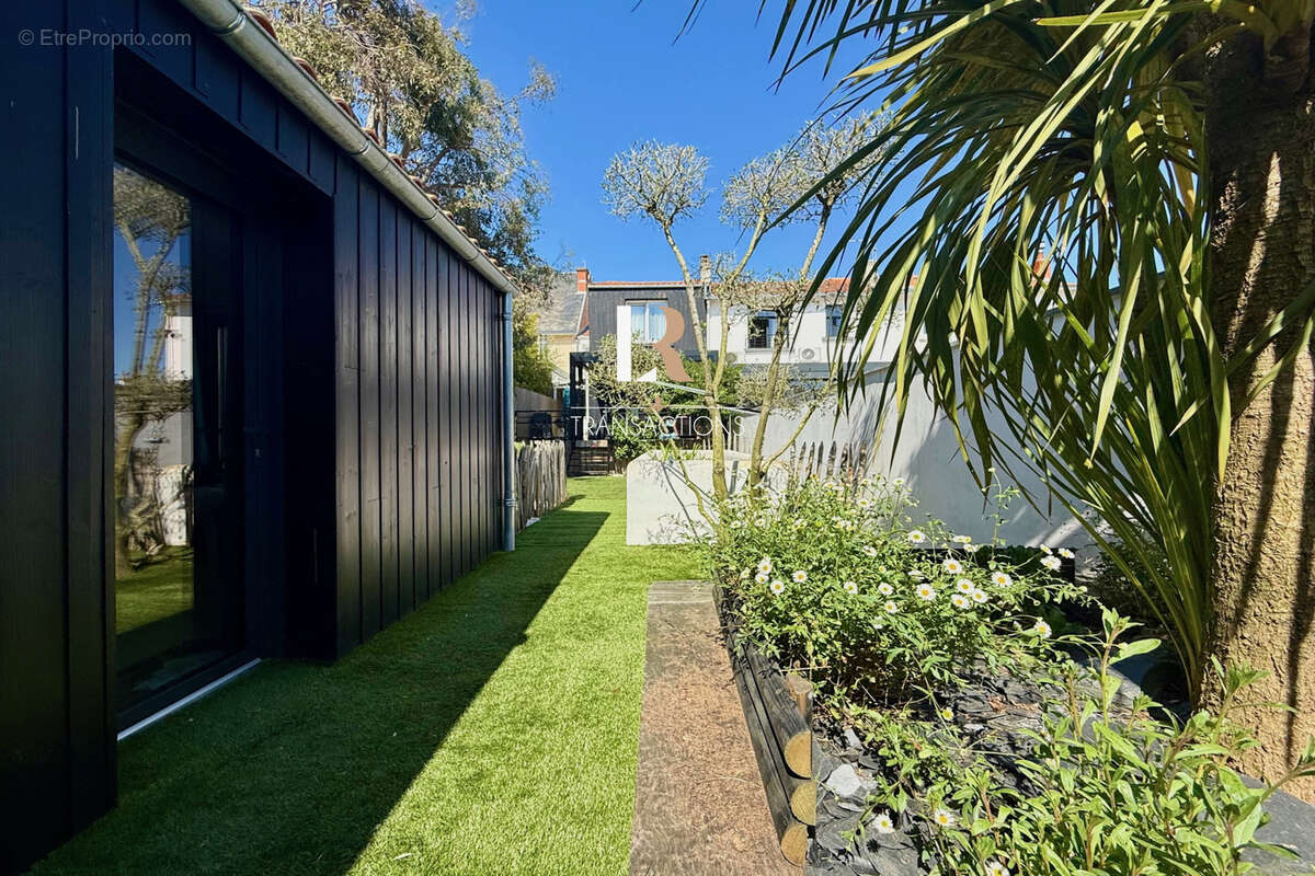 Maison à LA ROCHELLE