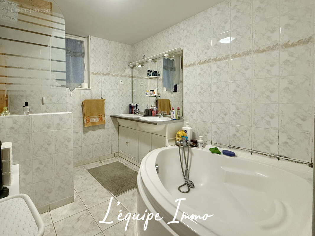 Appartement à SAINT-LYS