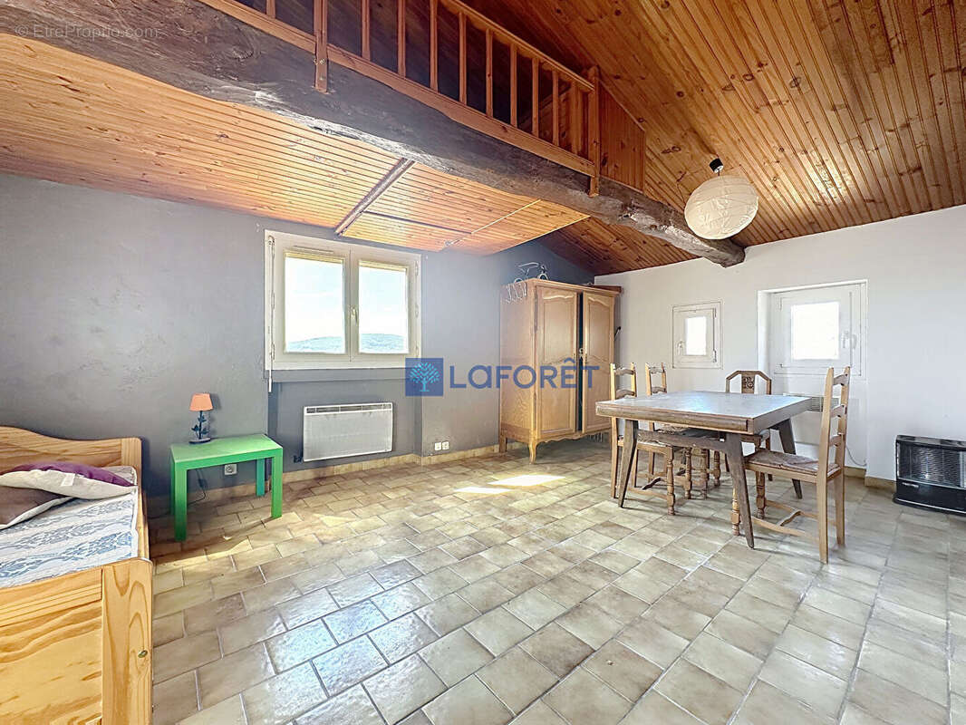 Appartement à DRAGUIGNAN