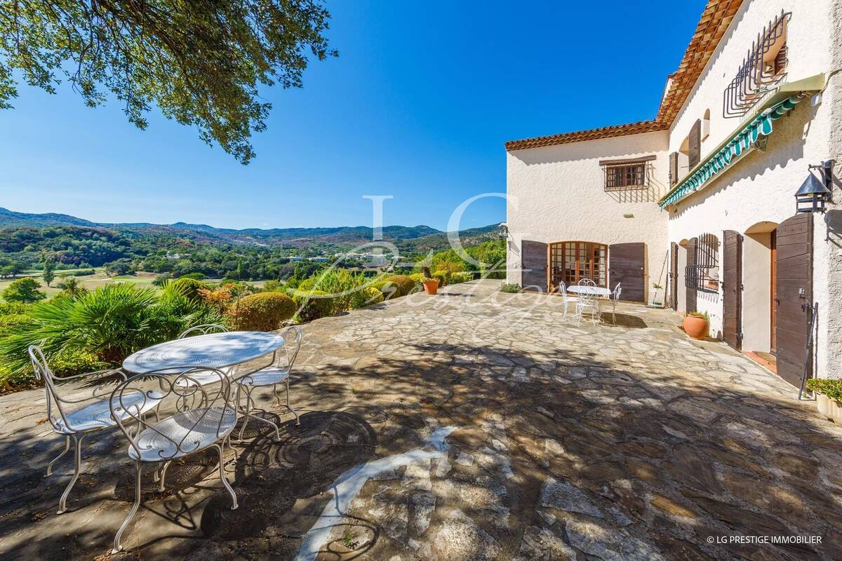 Maison à MANDELIEU-LA-NAPOULE