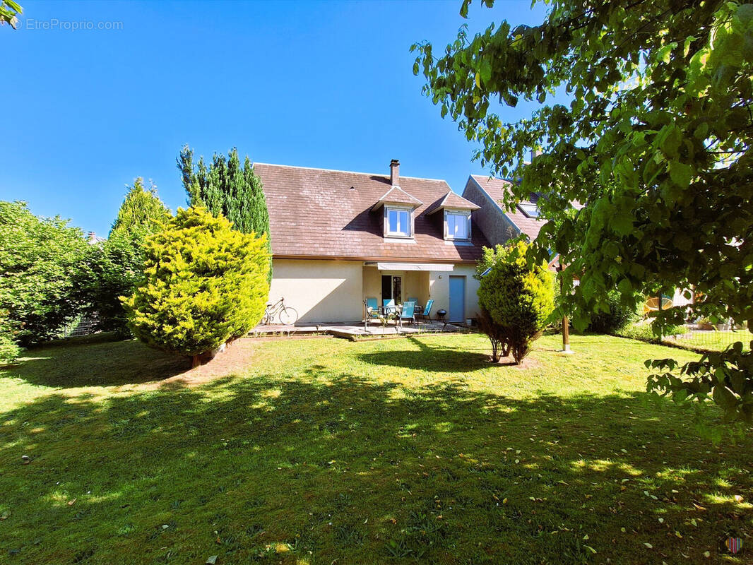 Maison à SAINT-PIERRE-EN-PORT