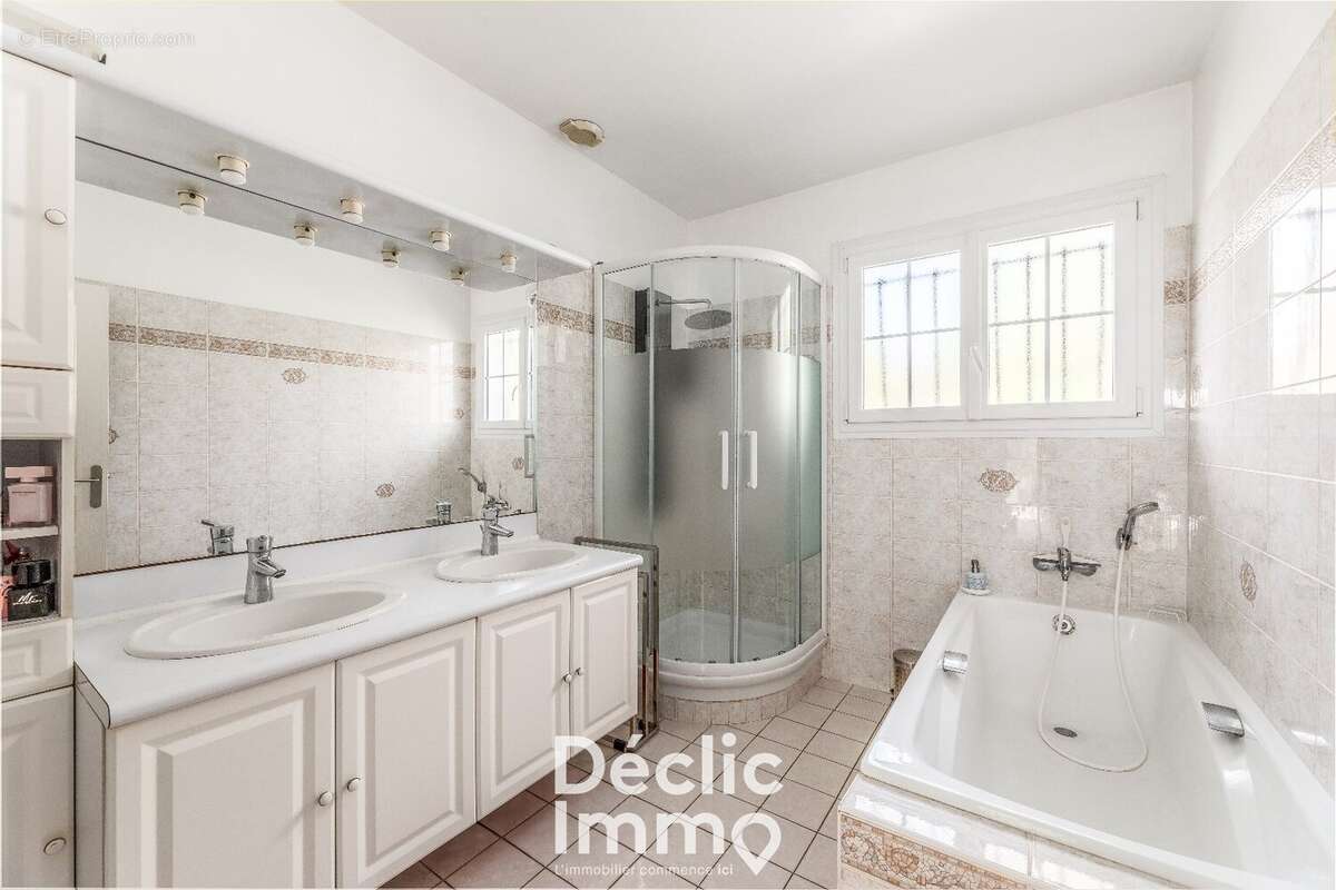 Maison à CARIGNAN-DE-BORDEAUX