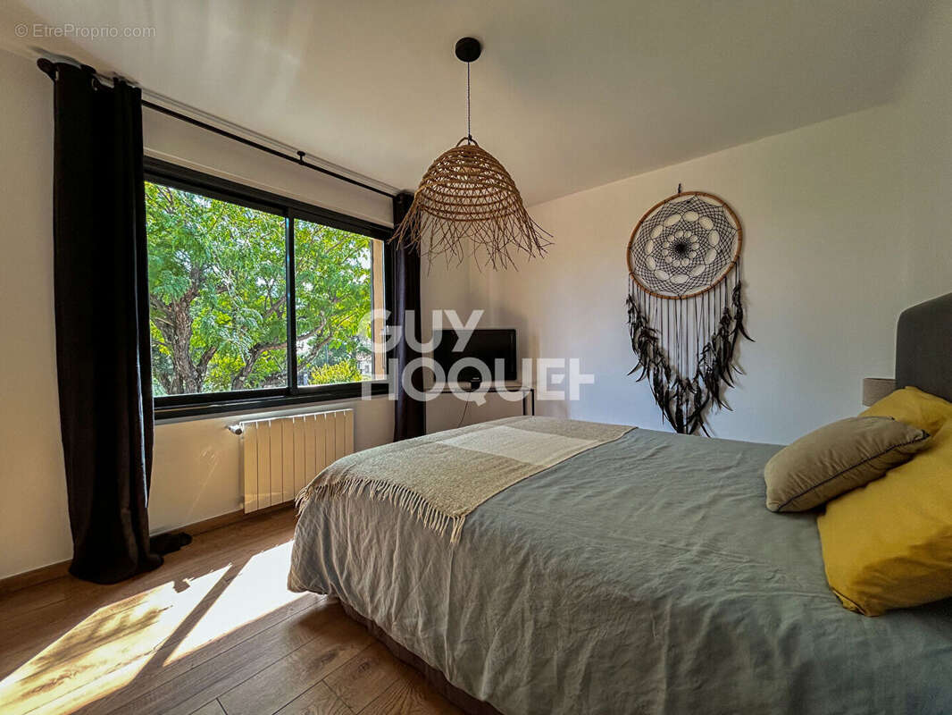 Maison à CHATEAUNEUF-DE-GADAGNE