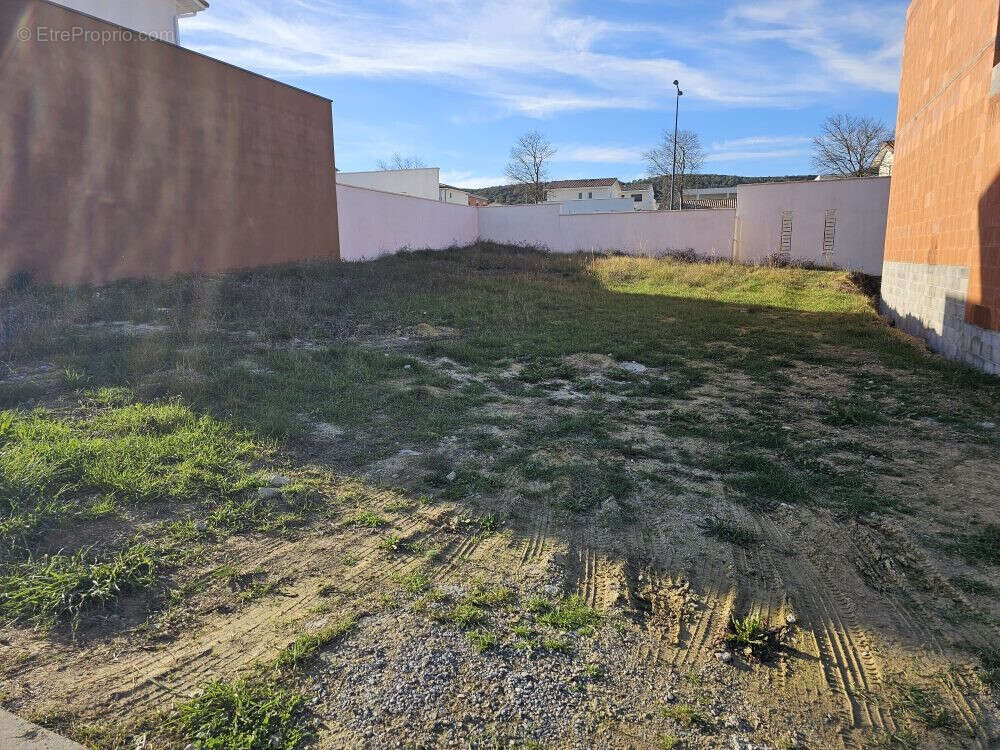 Terrain à MONTARNAUD
