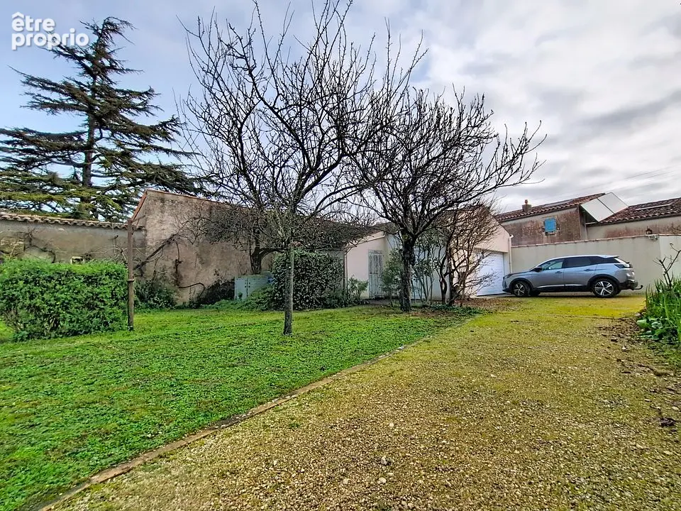 Maison Nieul Sur Mer 6 pièce(s) 153 m2 + T2 + studio, jardin, garage, atelier, dépendances - photo 3