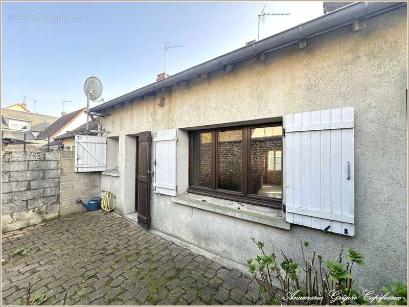 Maison à COURVILLE-SUR-EURE