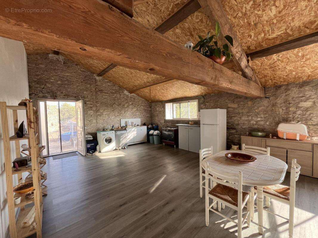 Maison à BIZE-MINERVOIS