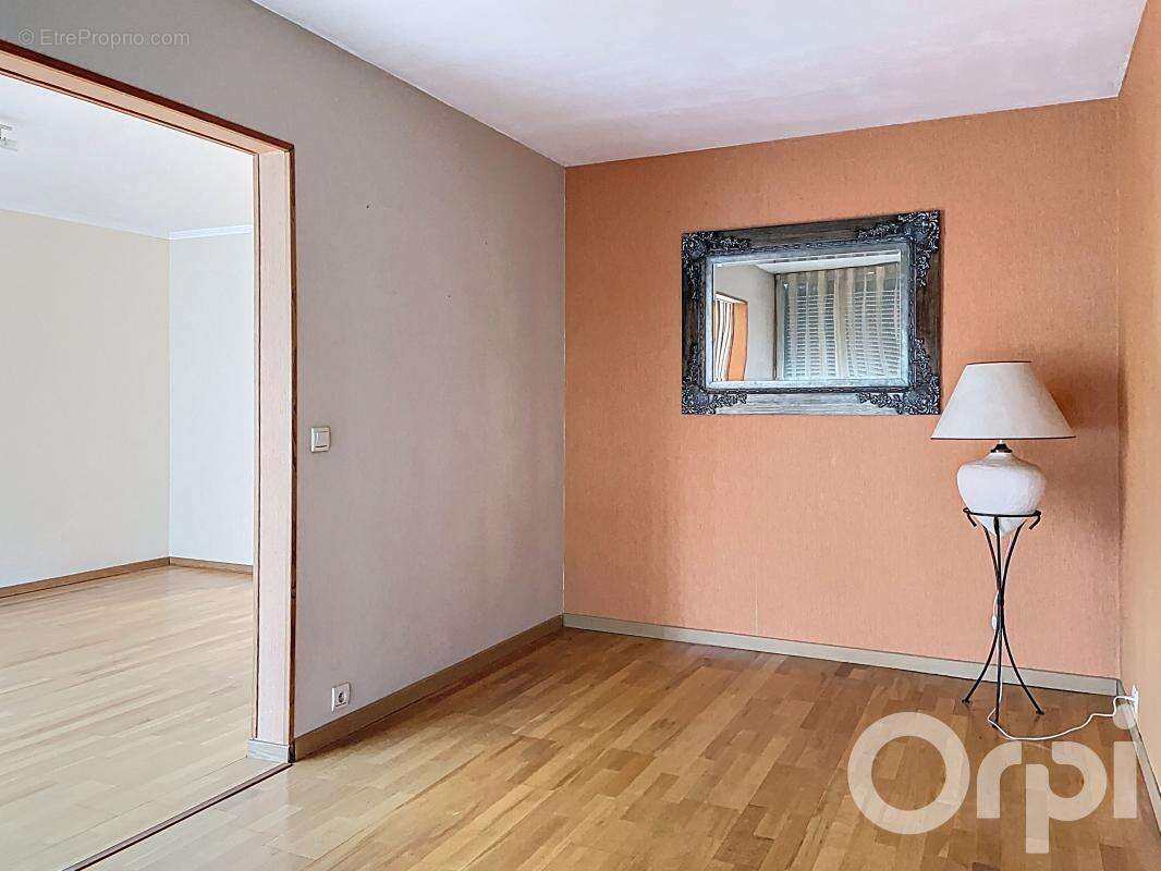 Appartement à LONGJUMEAU