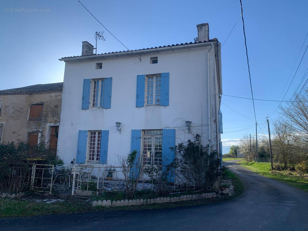 Maison à PELLEGRUE