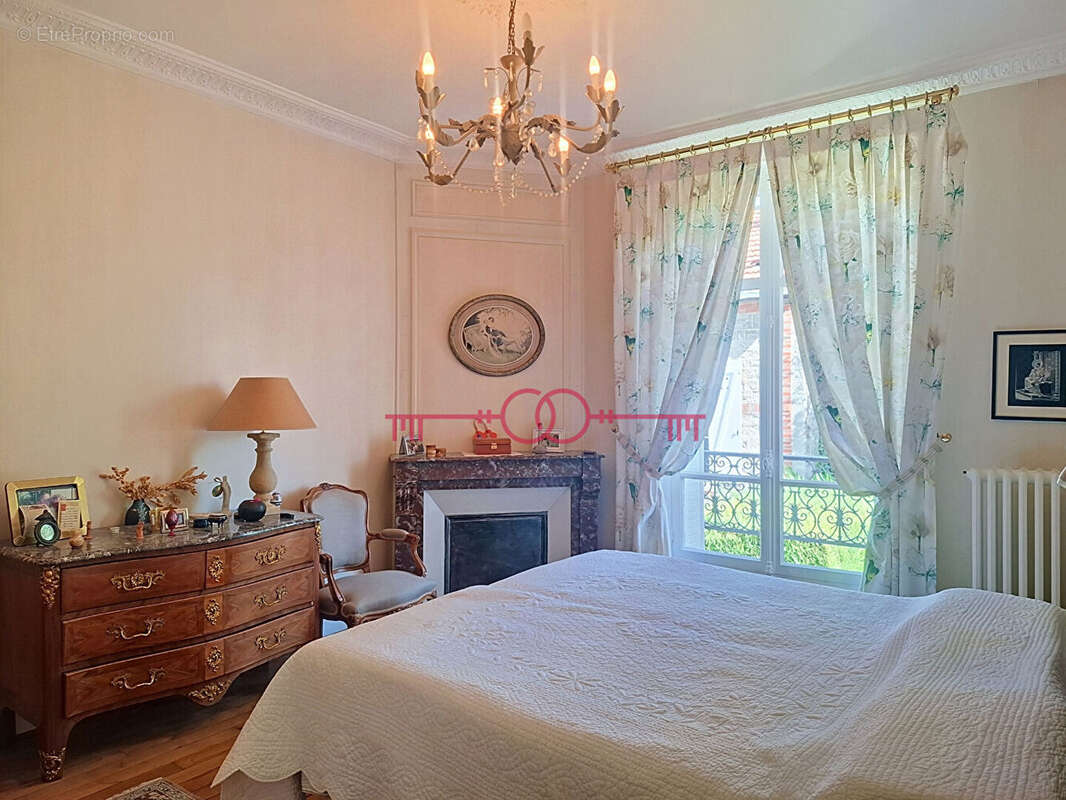 Meulière d'exception 190m² Châlons Madagascar Haut de gamme - photo 3