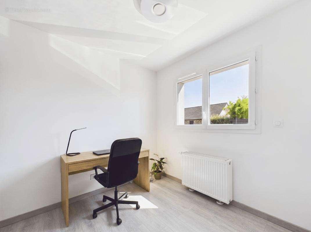 Maison 106 m² à Erre  - photo 13