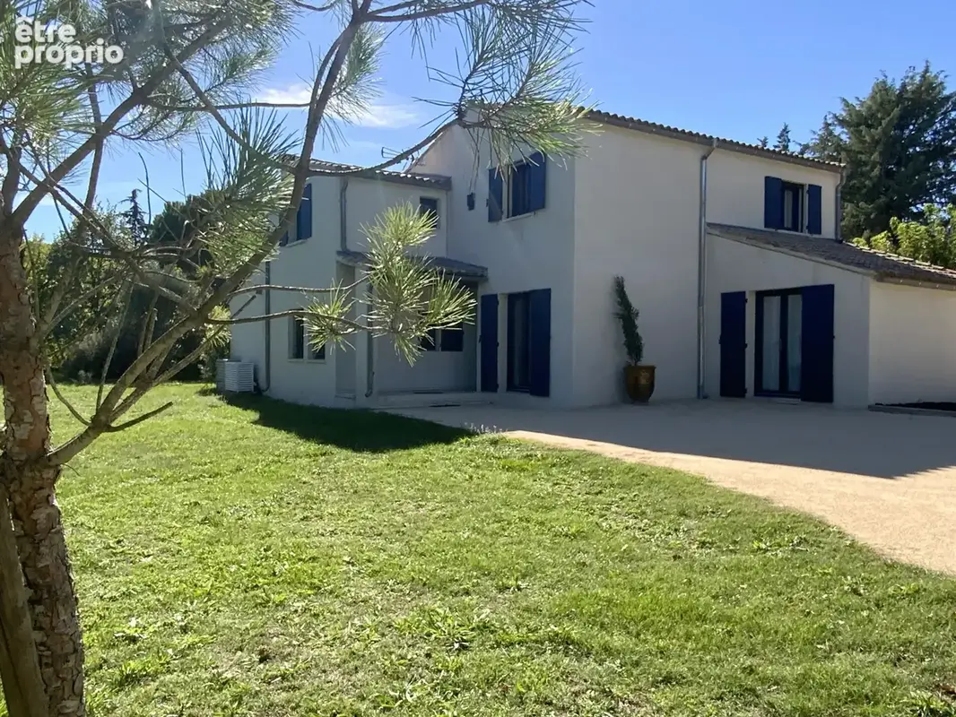 Villa avec piscine dans un cadre verdoyant à 12 minutes d'Uzès. - photo 13