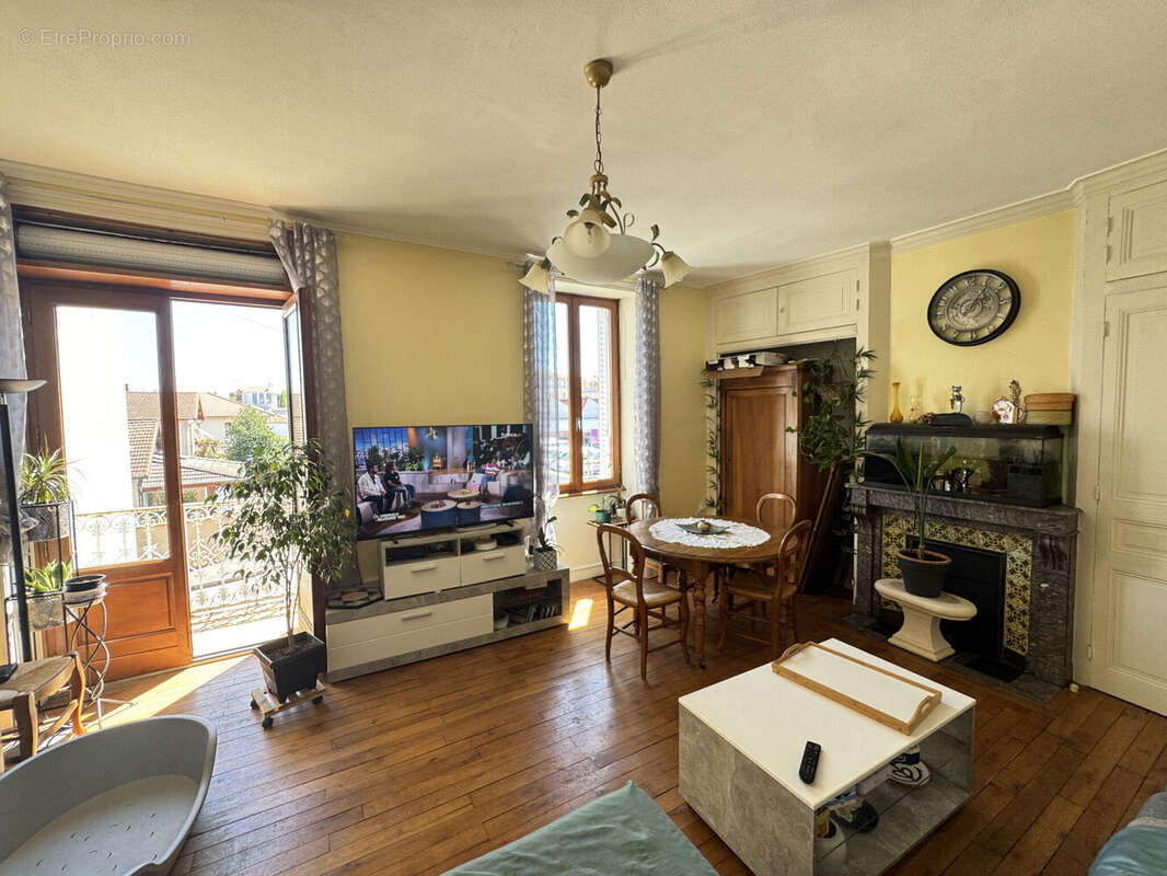 Photo 6 - Appartement à LE COTEAU