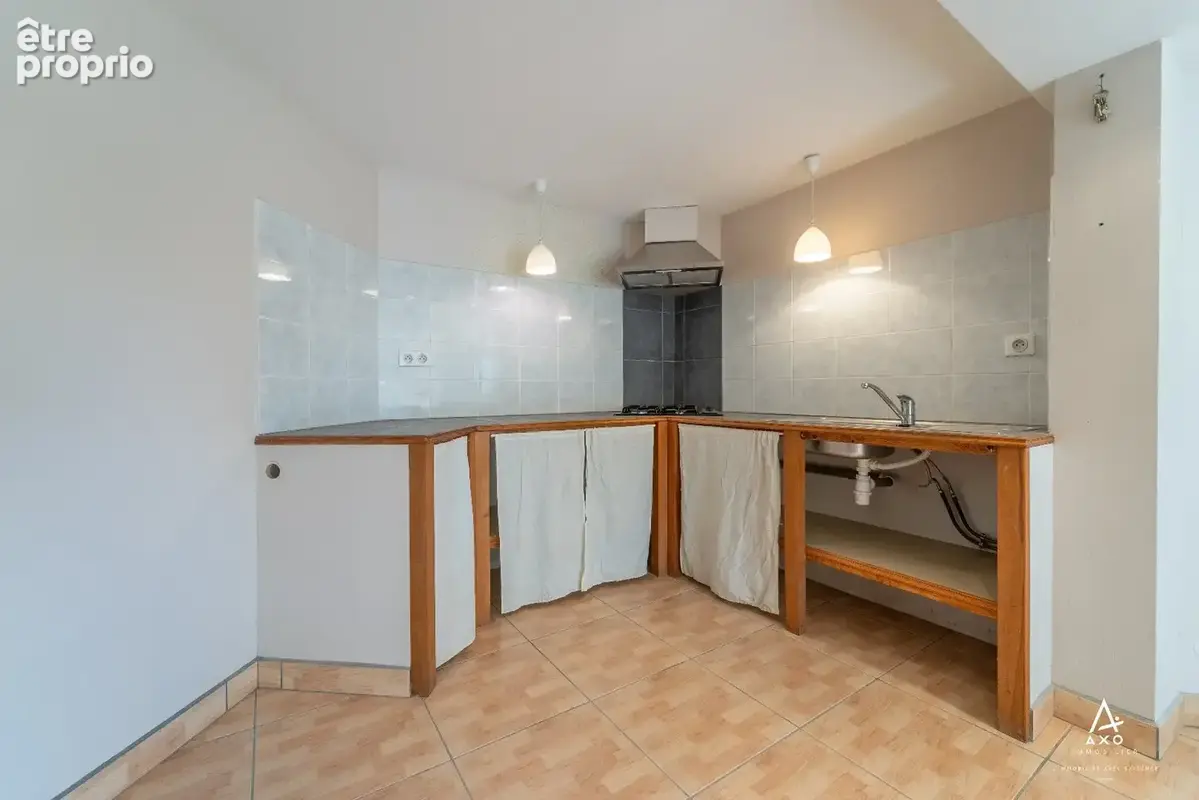 Maison familiale pleine de charme avec sous-sol aménagé - Castandet - photo 8
