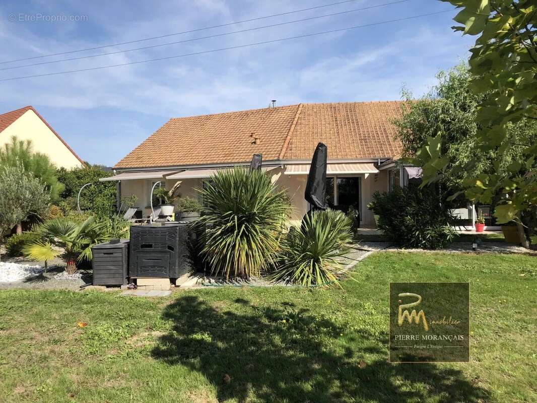 Maison à PONTVALLAIN