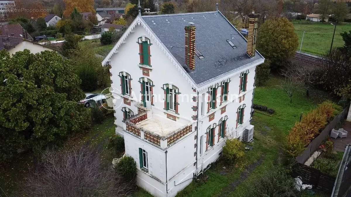 Maison à SAINT-ASTIER