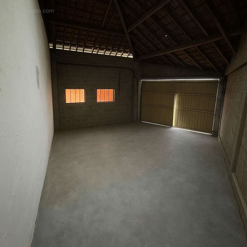 Ensemble immobilier rénové Deux maisons et un garage loués, revenus immédiats - photo 17