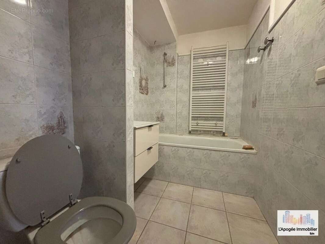 Appartement à UZES