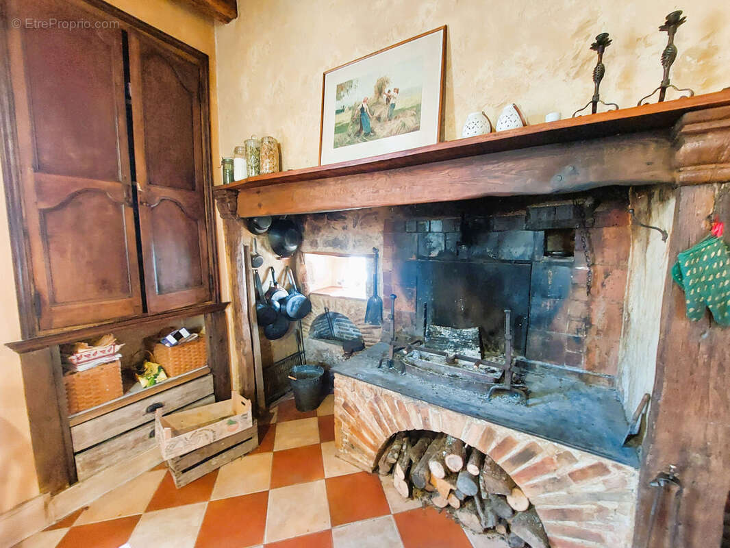 Maison à MONTCUQ