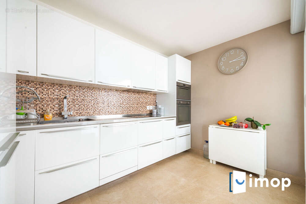 Appartement à NANTERRE