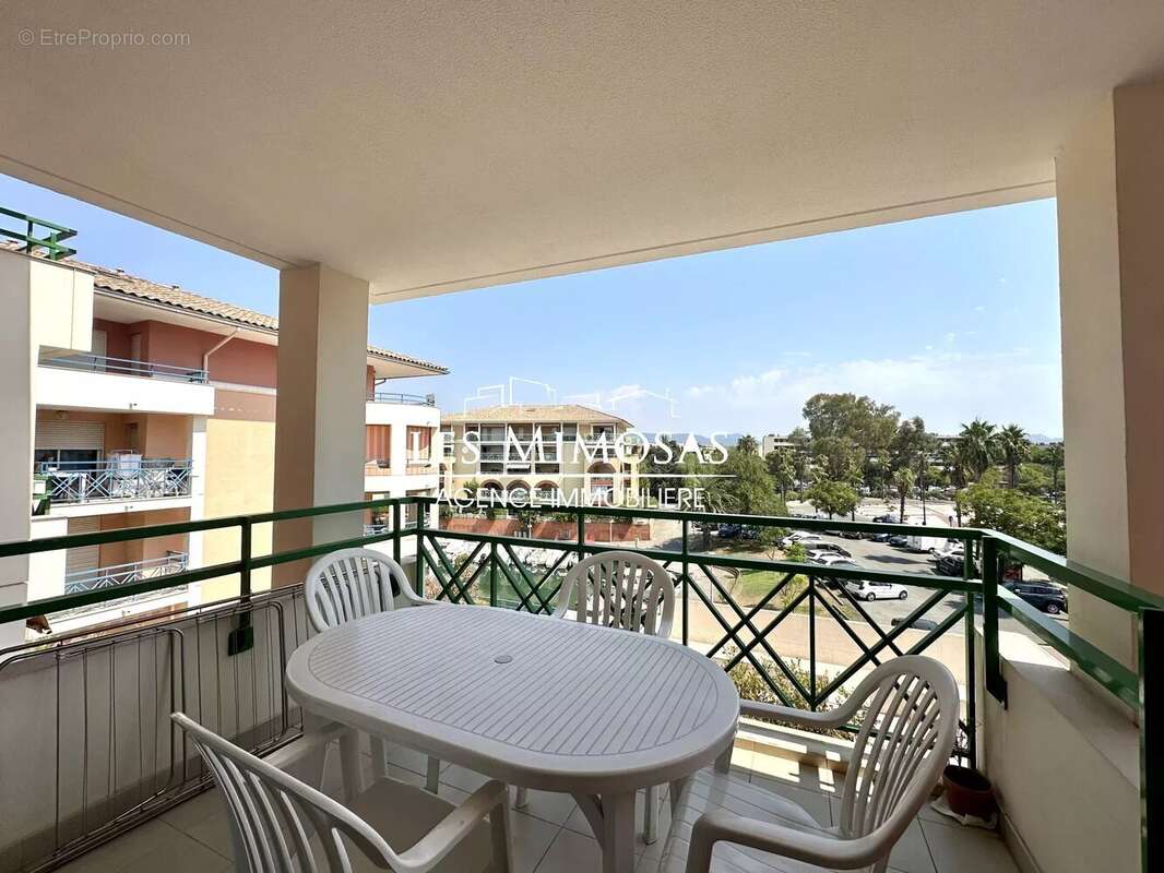 Appartement à FREJUS