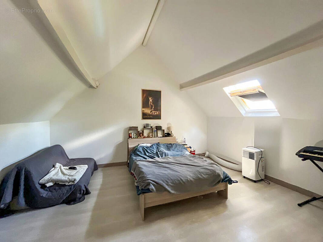 Maison à COULONGES-SUR-L'AUTIZE