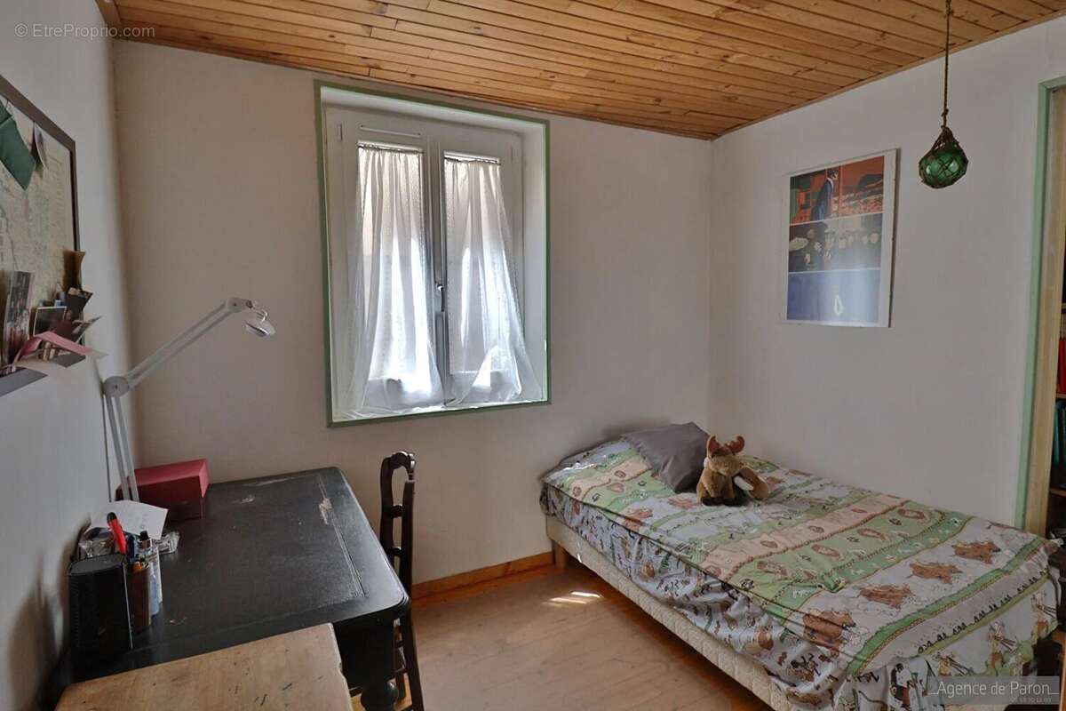 Maison à VERRIERES-LE-BUISSON