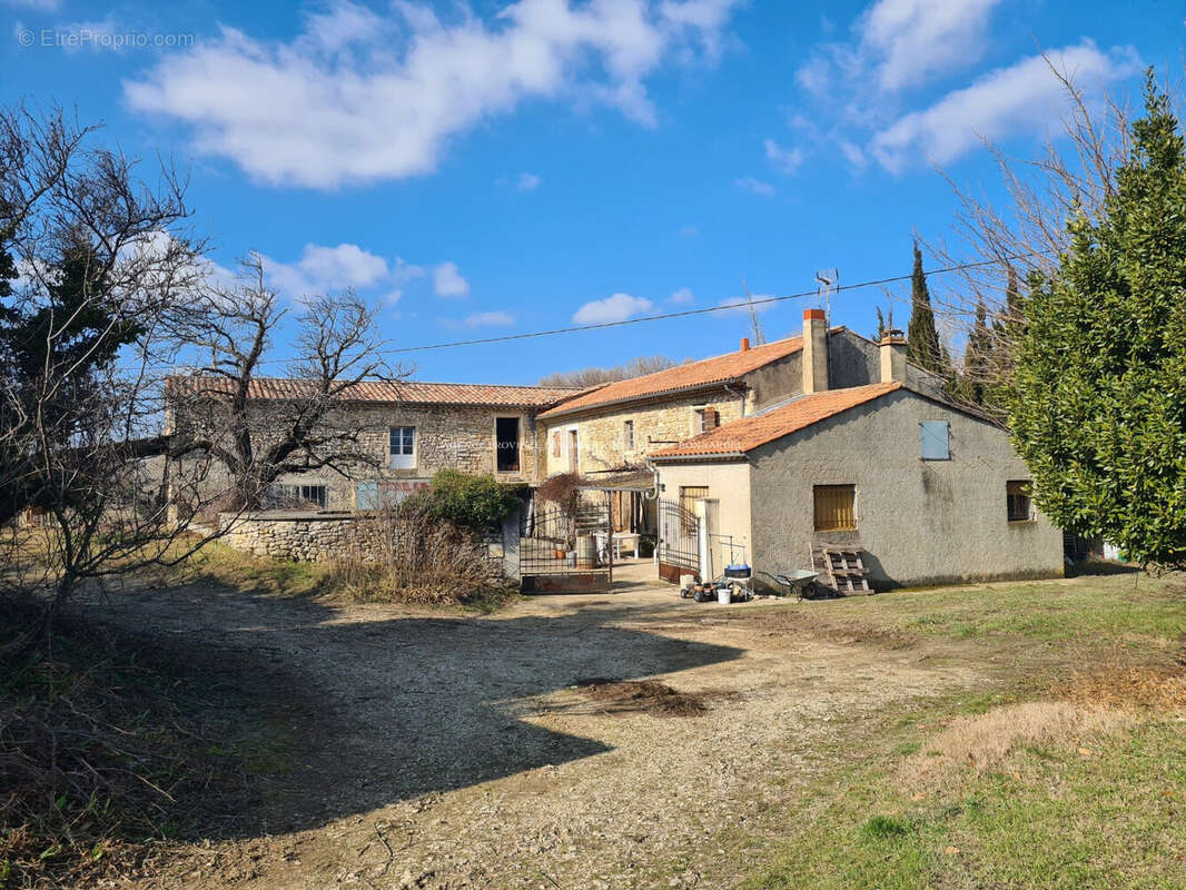 Maison 135 m² à Valreas  - photo 6