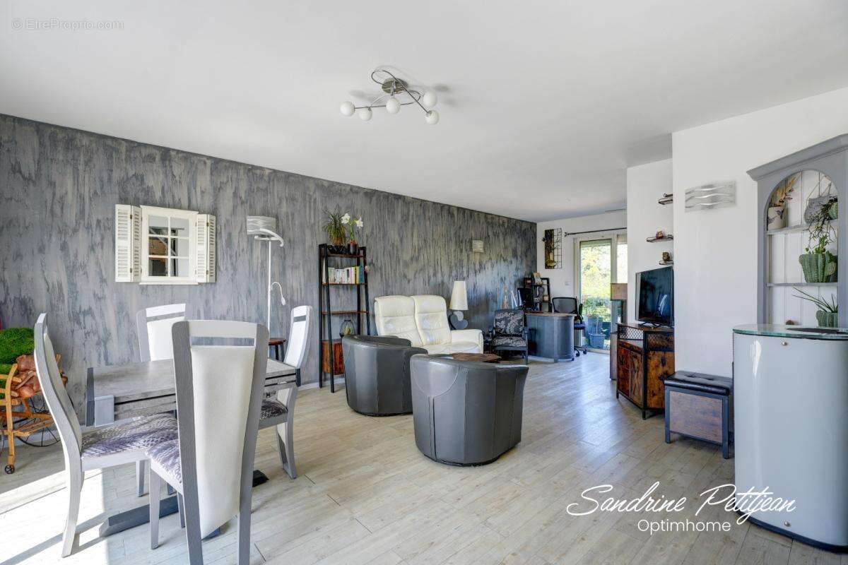 Maison à vendre 4 pièces - parcelle 997m² - Saint Maurice de Beynost 01700 - photo 4